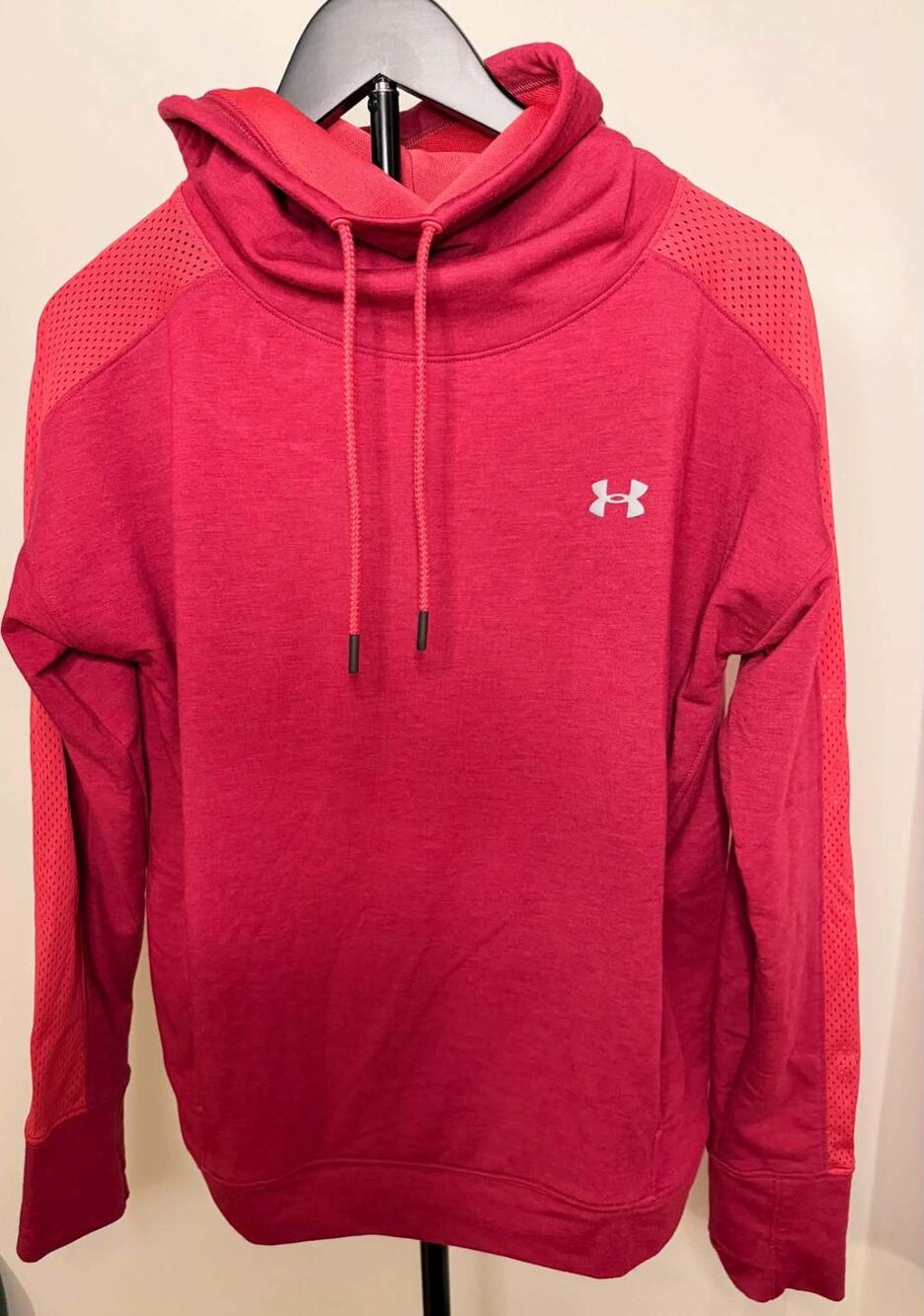 Under Armour Women’s Large Pink Funnel Neck Hoodie Mesh Performance Pullover